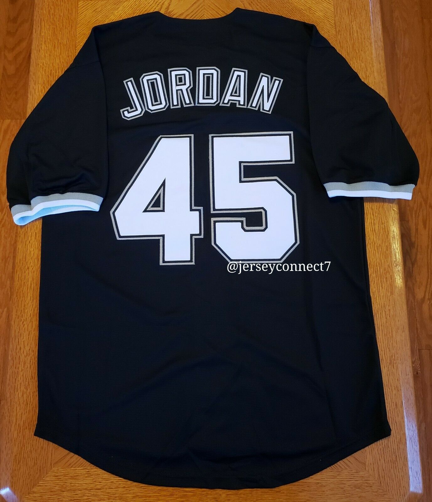 NWOT JerseyConnect Michael Jordan Retro Chicago White Sox Jersey (S,M,L ...