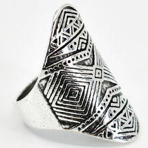 Bohemian Inspired Silver Tone Geometric Tribal Shield Oval Statement Ring image 4