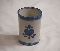 Classic Art Pottery Stoneware Tumbler Cup w Cobalt Blue Heart &amp; Trim Loo... - $9.89