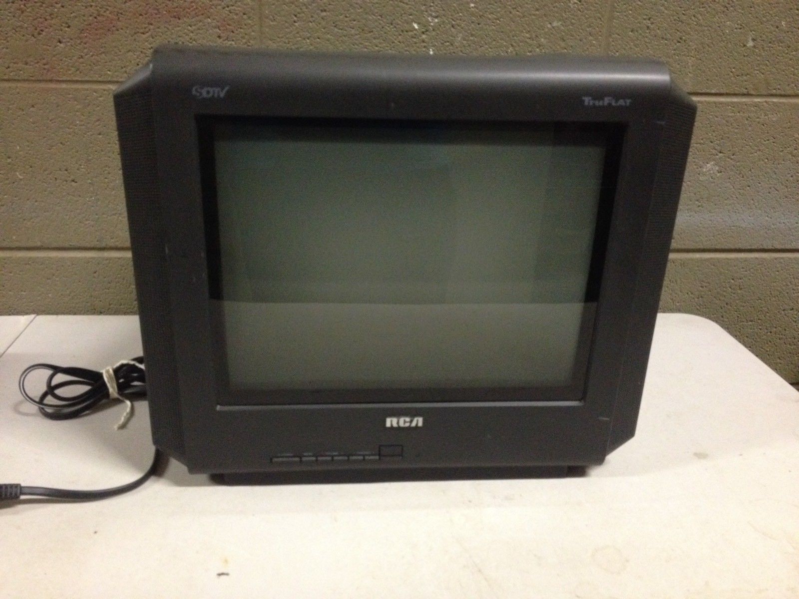 RCA 14F514T TRUFLAT 14" FLAT SCREEN CRT Television w/ Remote Retro
