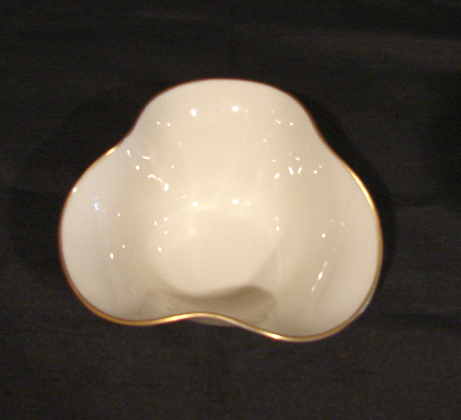 Lenox Gold Trim Dish 6 Inch Scalloped Fluted Nut Candy Serving Bowl