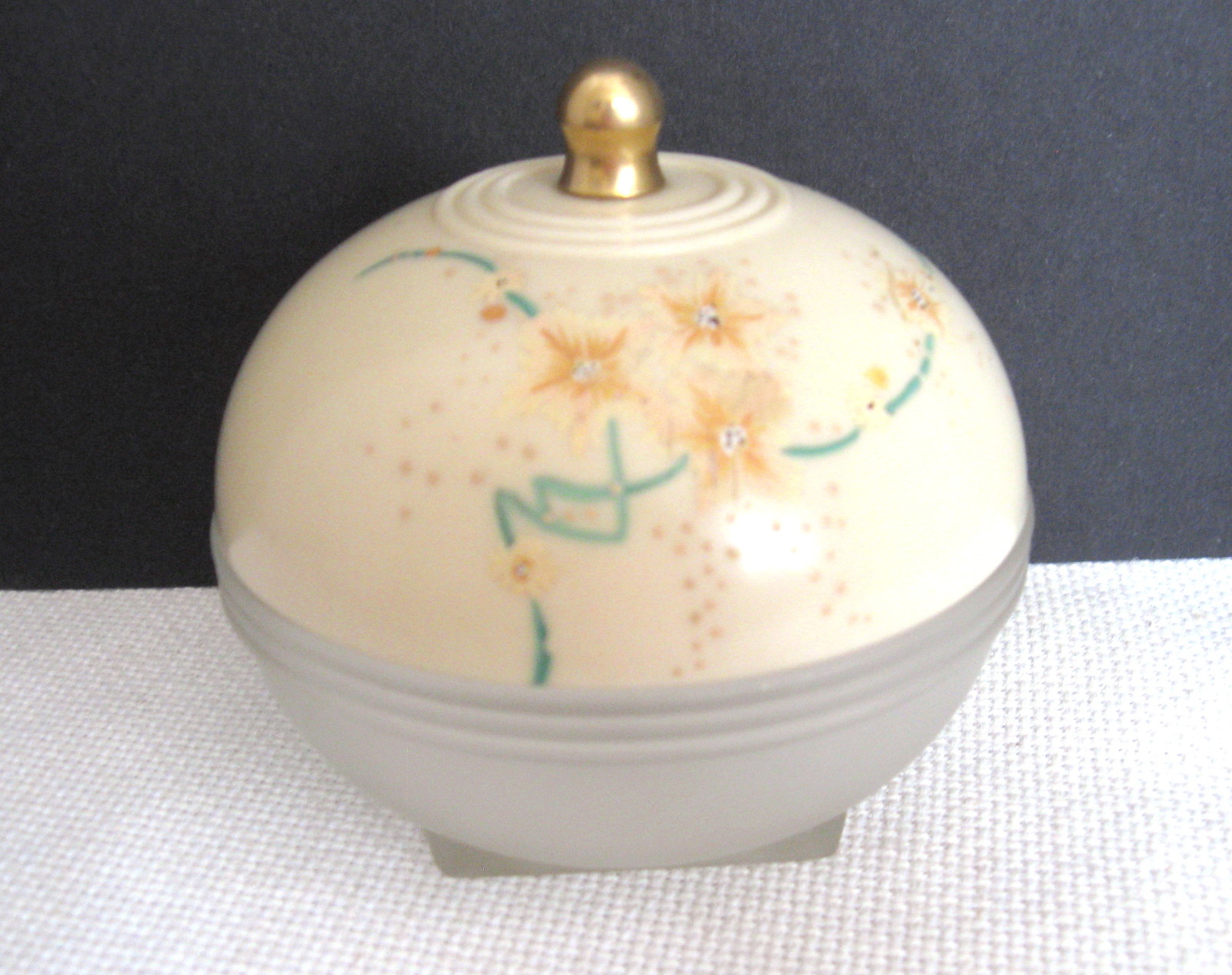 Vintage DeVilbiss Frosted Glass Powder Box, Vintage DeVilbiss Glass Dresser Box - $24.00