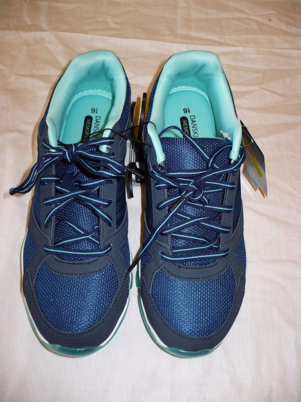 danskin athletic shoes