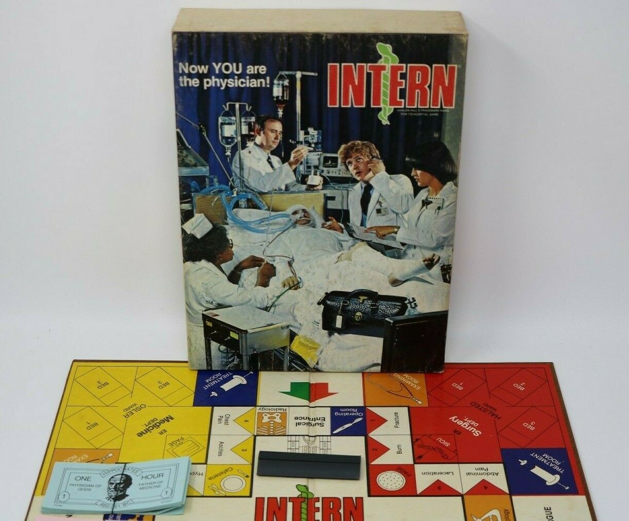 Intern Doctor Hospital Board Game Vintage Avalon Hill Complete 