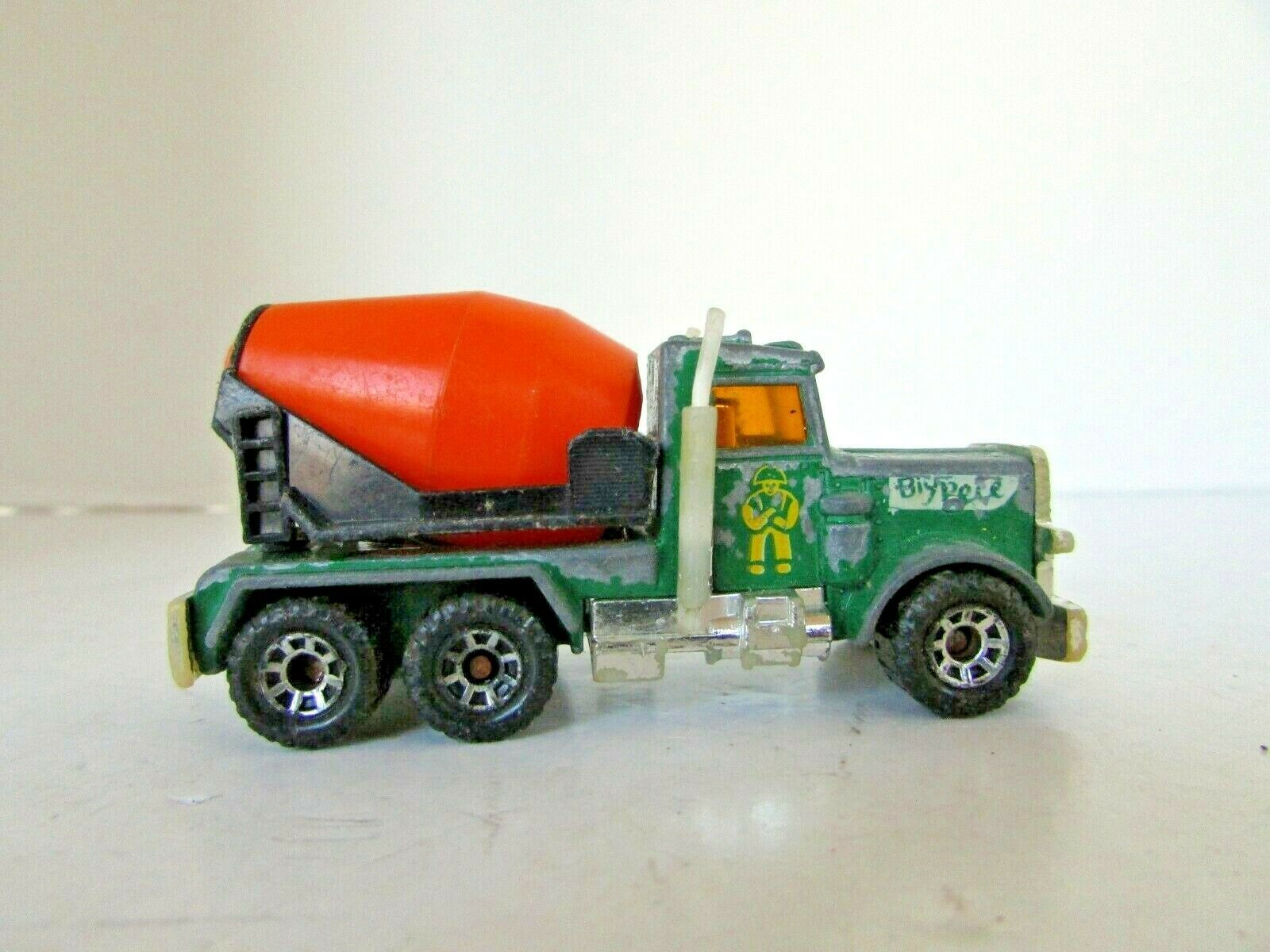 MATCHBOX DIECAST TRUCK PETERBILT CEMENT BIG PETE 1981 GREEN H2 Contemporary Manufacture