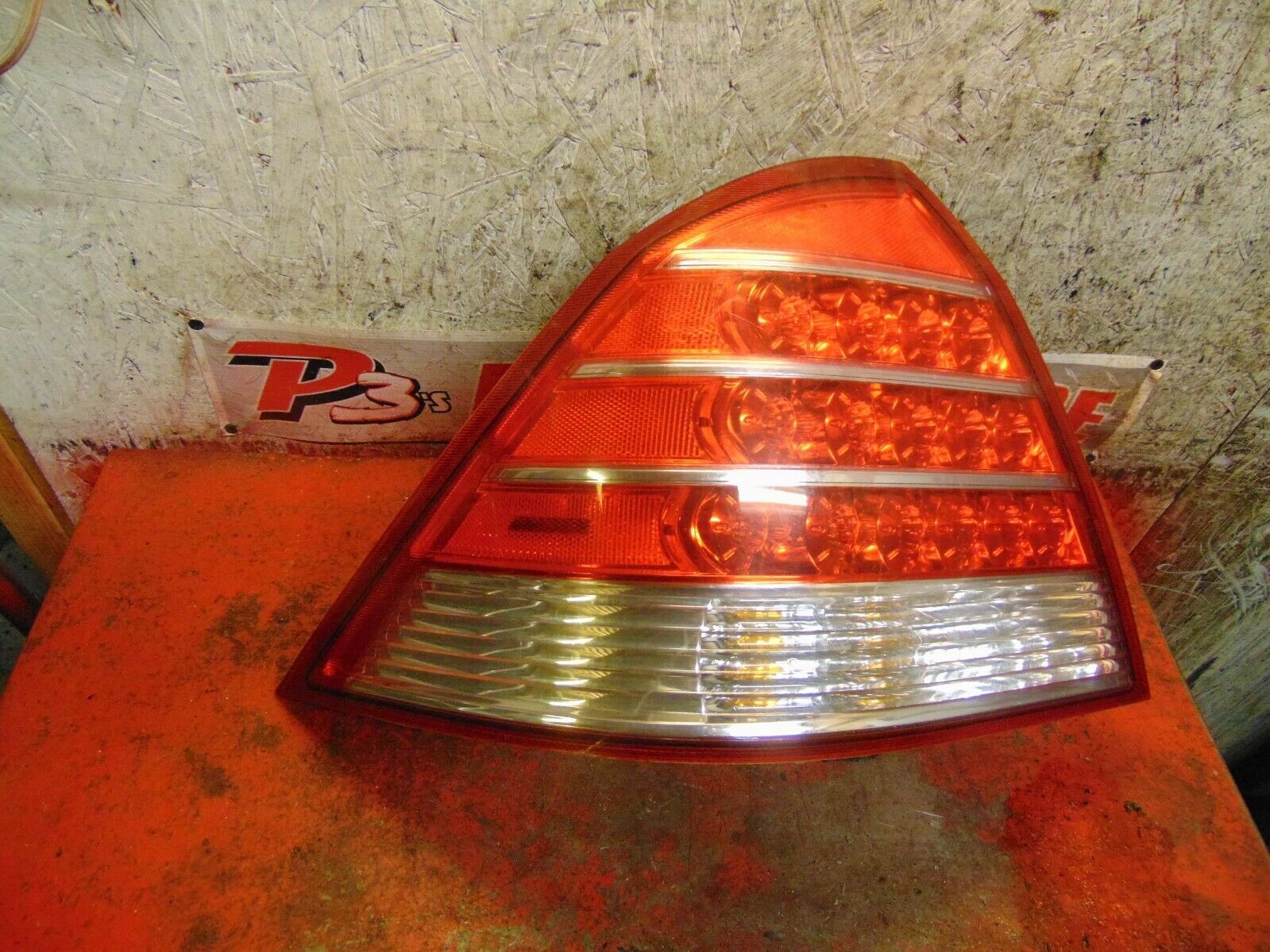 06 07 05 Mercury Montego oem drivers side left brake tail light assembly Tail Lights