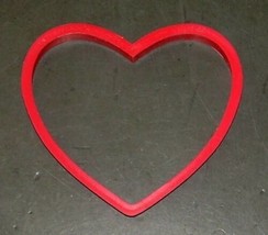 Red Heart Wilton Plastic Cookie Cutter 4 Inch Valentine - $7.99