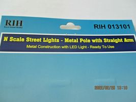 Rock Island Hobby # RIH013101 Street Lights Metal Pole w/Straight Arm 3/Pk (N) image 4