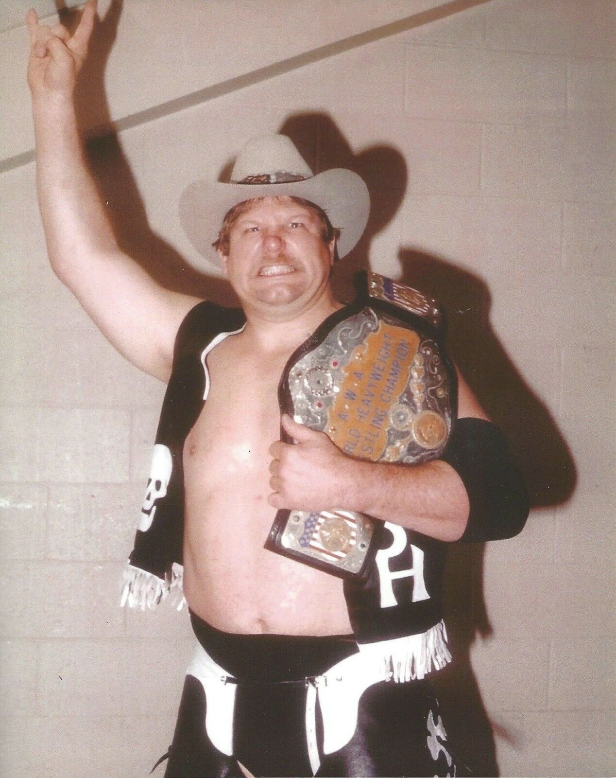 STAN HANSON 8X10 PHOTO WRESTLING PICTURE WWF WCW AWA WITH BELT - Wrestling