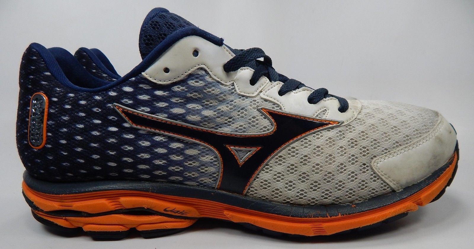 size 18 running shoes mizuno wave rider 18 running shoes s size us 14 m d size 18 running shoes mizuno wave rider 18 running shoes s size us 14 m d