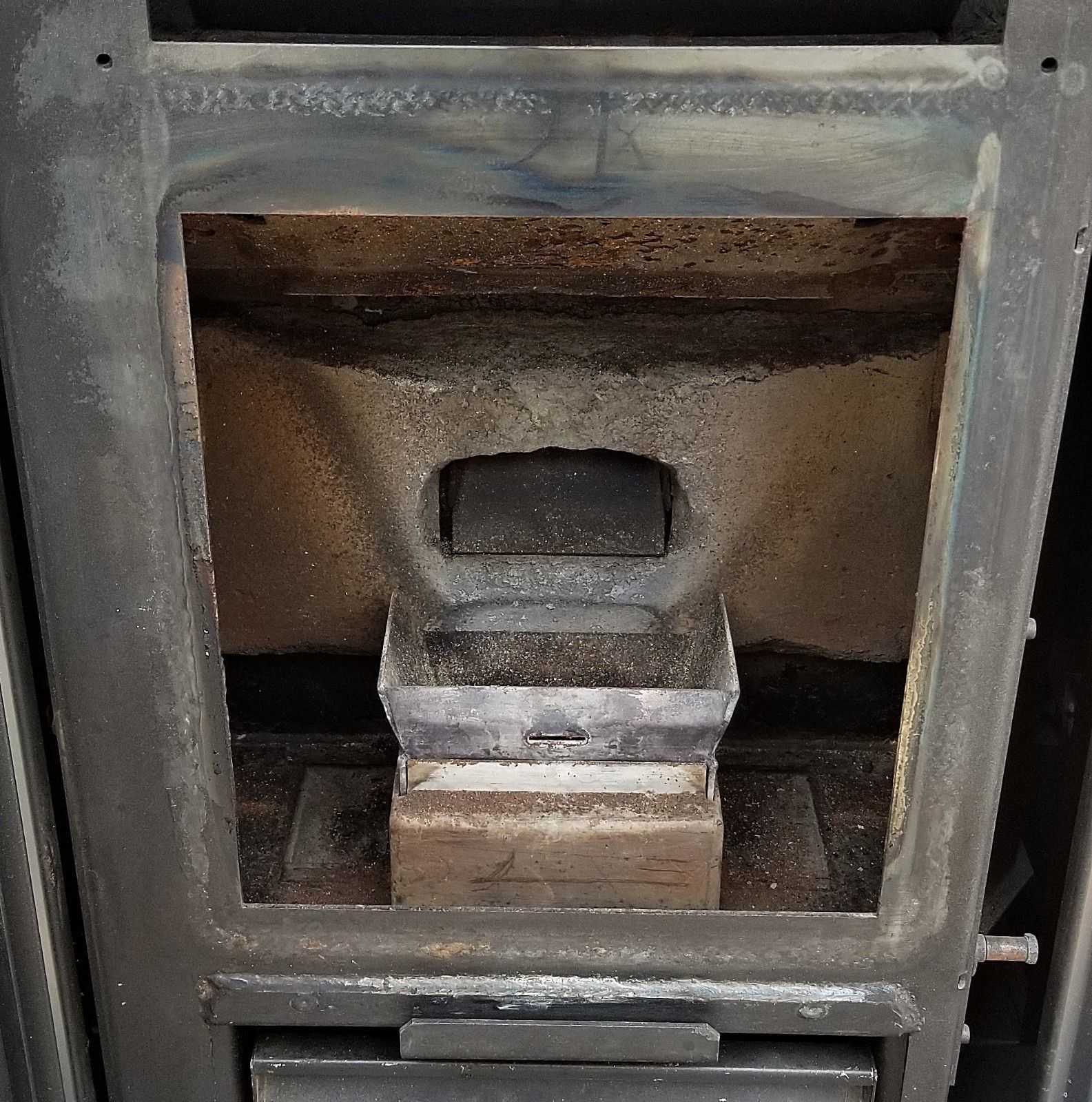 Lennox Montage Pellet Stove 32,000 BTU Used / Refurbished 2011