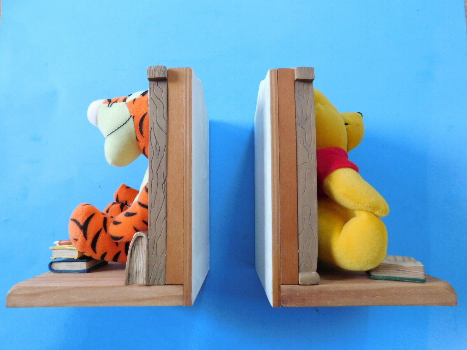 winnie the pooh bookends
