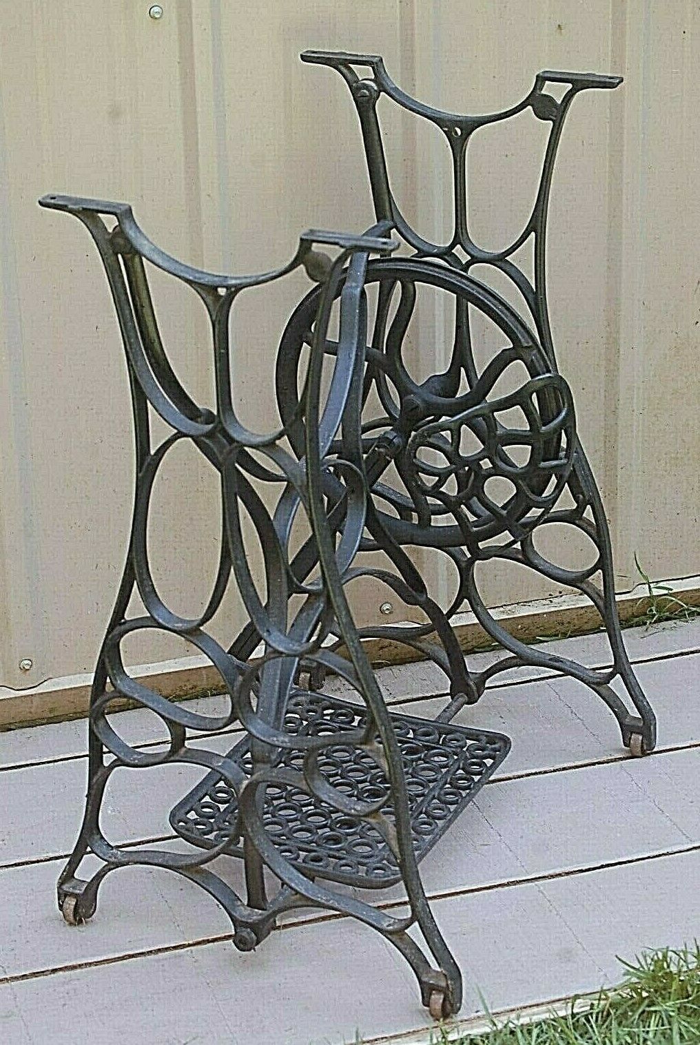 Antique Vintage Cast Iron Treadle Sewing Machine Base Table Stand Legs