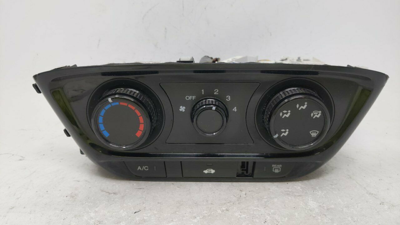 20162019 Honda Hrv Ac Heater Climate Control 60608 A/C & Heater