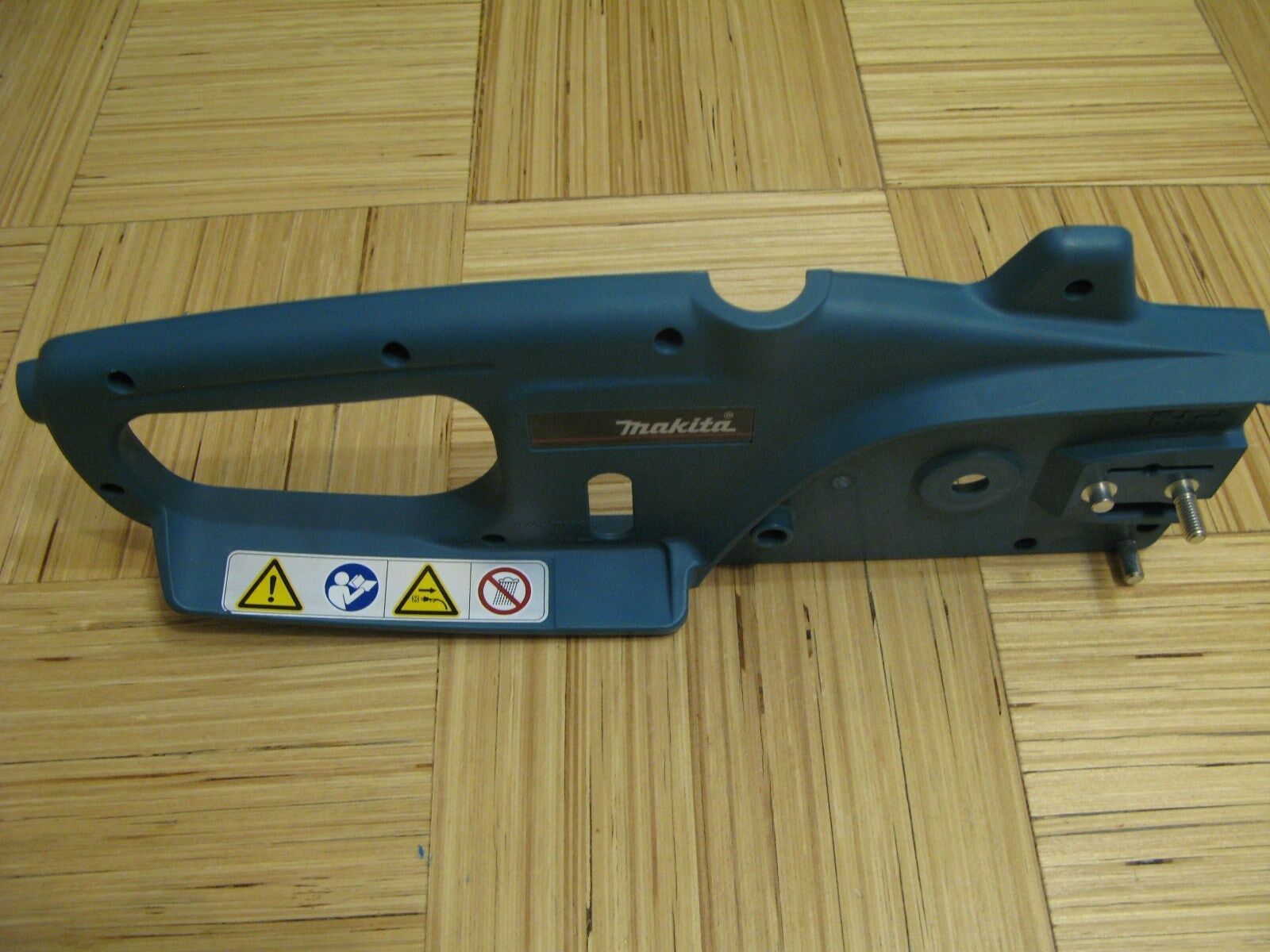 MAKITA UC3010A ELECTRIC CHAINSAW CASE RIGHT CPL 210110620 Everything Else