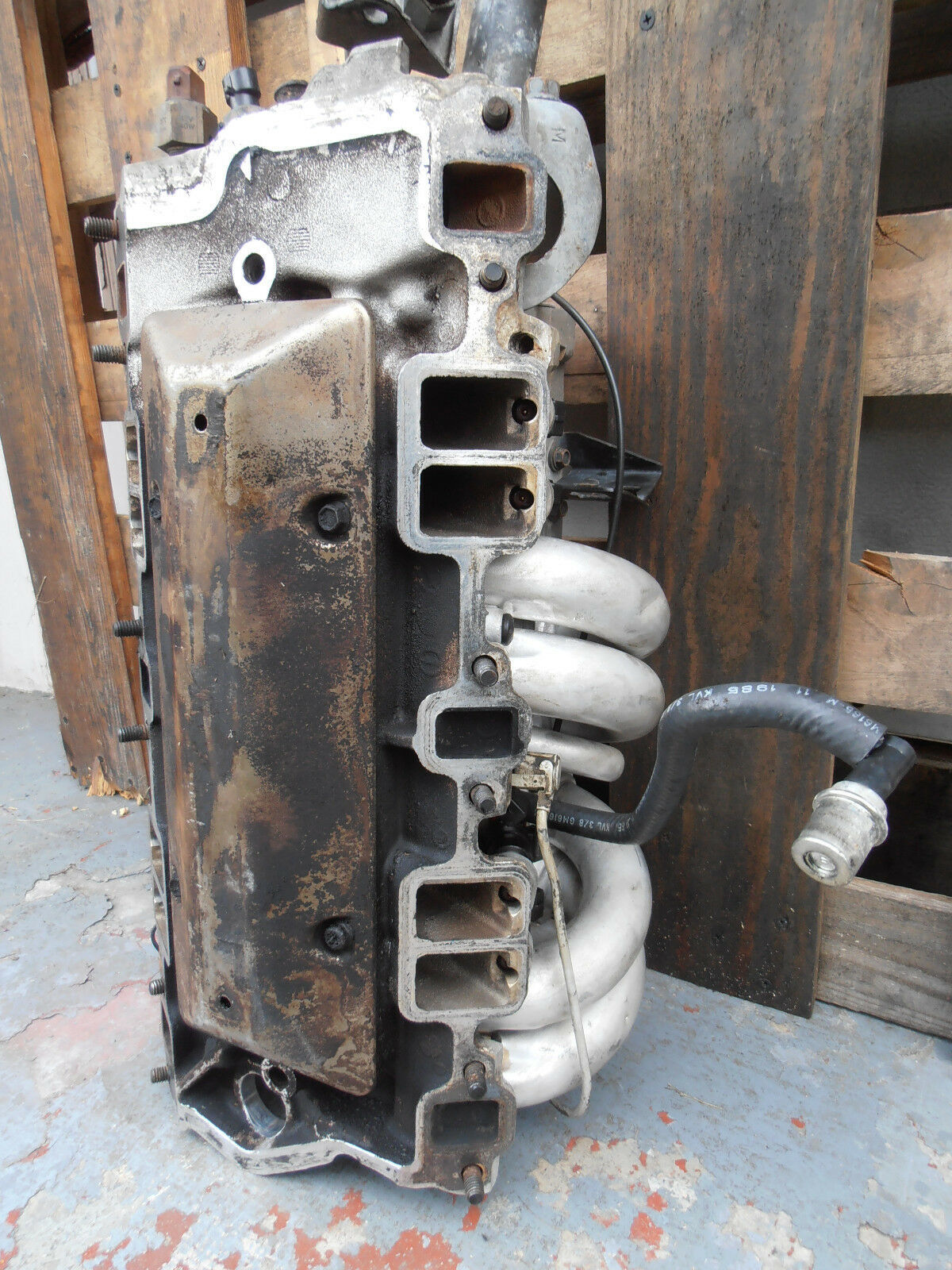 8592 TPI Tuned Port Injection Intake Manifold Camaro Corvette Runners