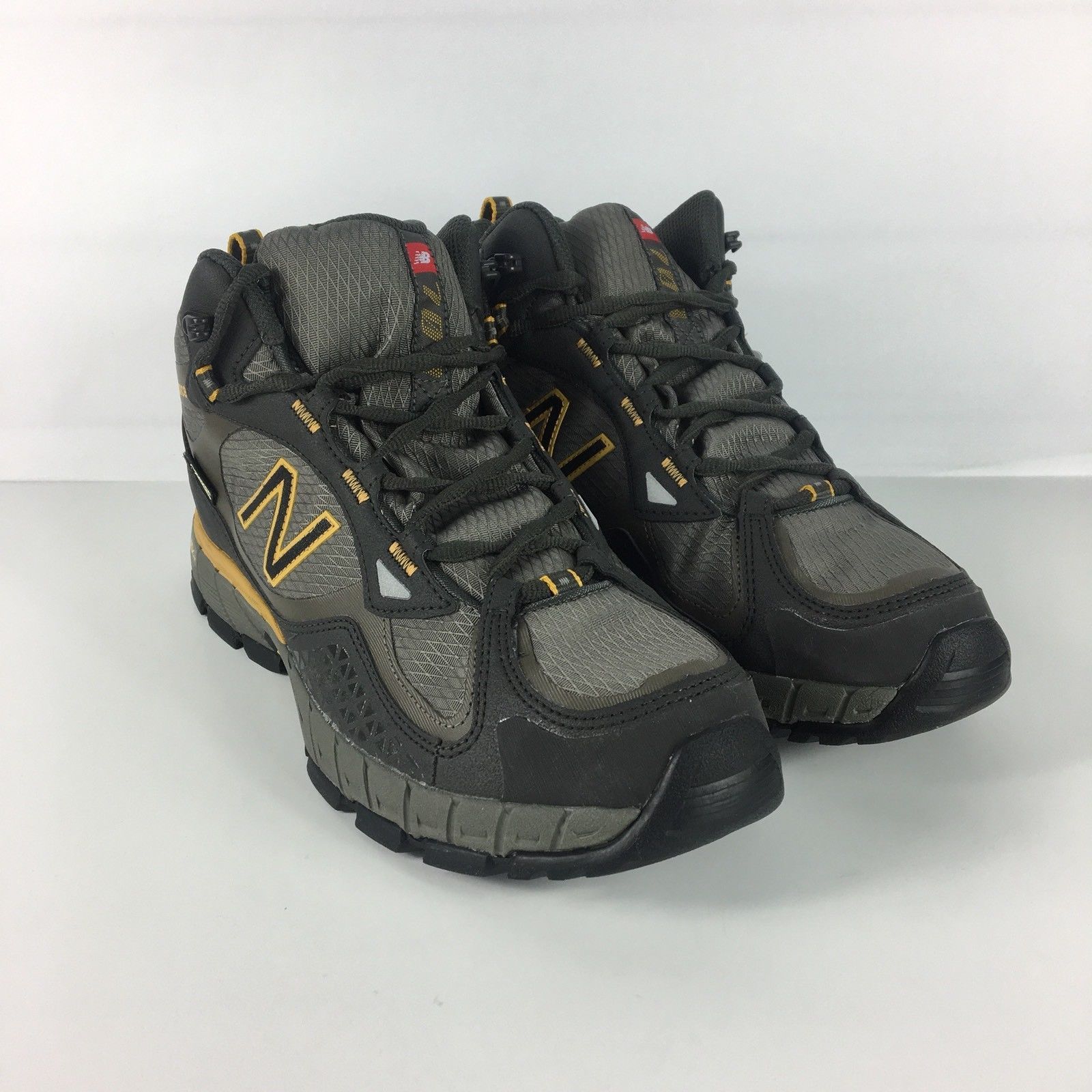 new balance gore tex hiking shoes