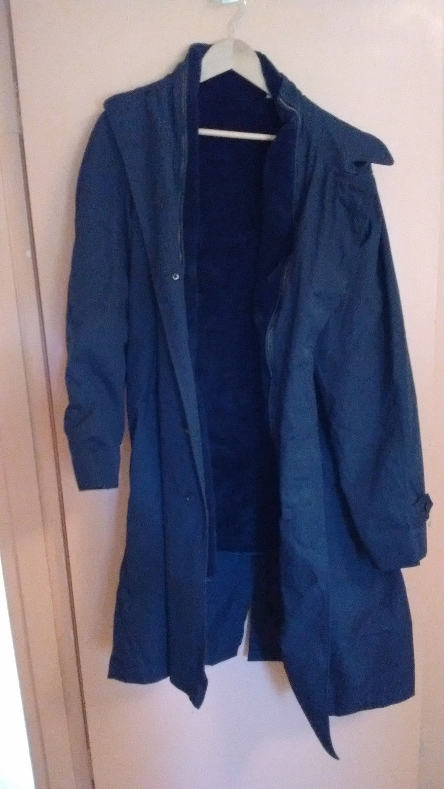 Men's U.S. Navy rain coat with zip out liner 42XL Uniforms