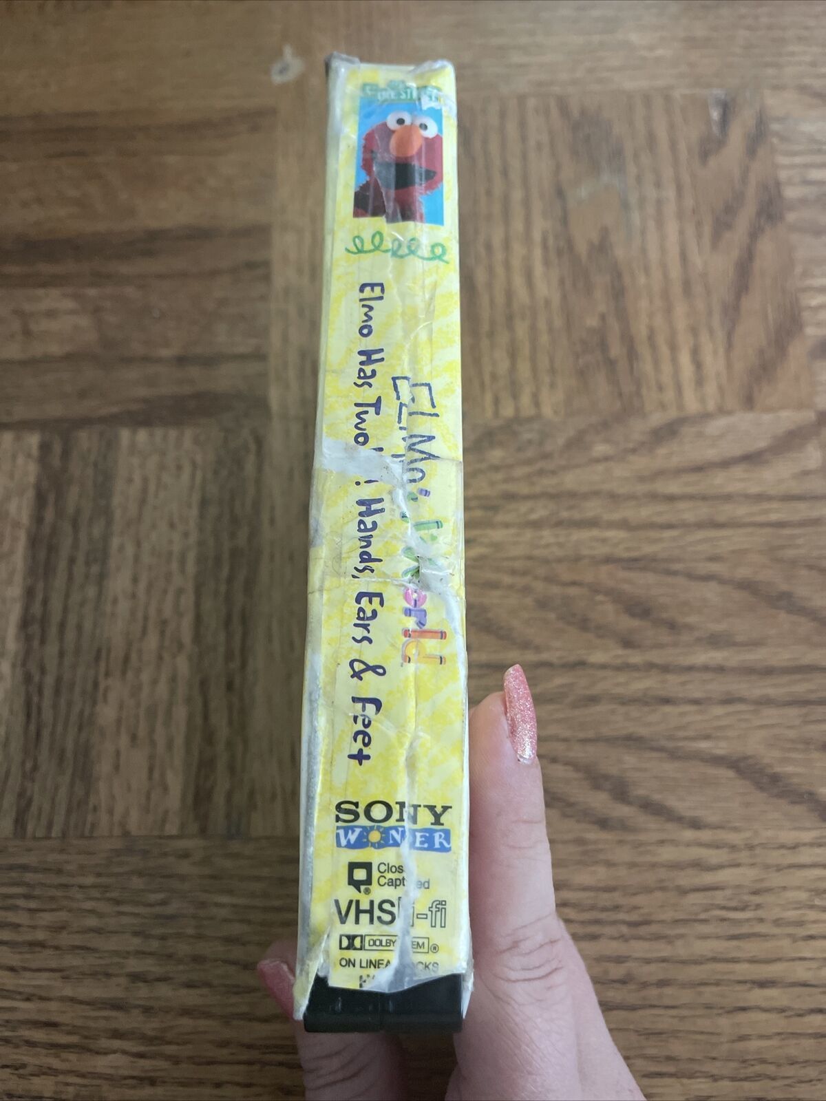 Sesame Street Elmo Has Two Hands Eats And Feet VHS VHS Tapes