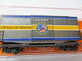 Micro-Trains # 10100762 Military Valor Award US Navy Medal of Honor N-Scale image 1