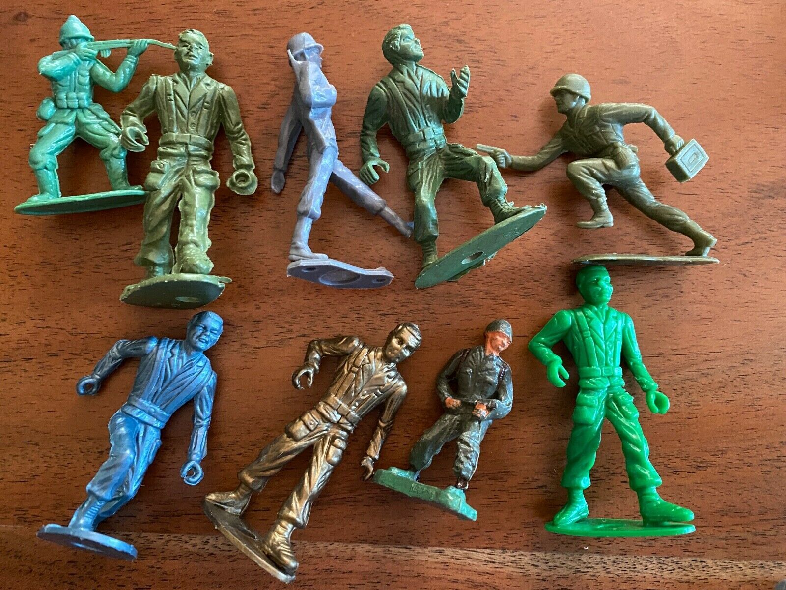 10PCS Model Toy Soldier Figures Army Men Military Accessories Tent Green 