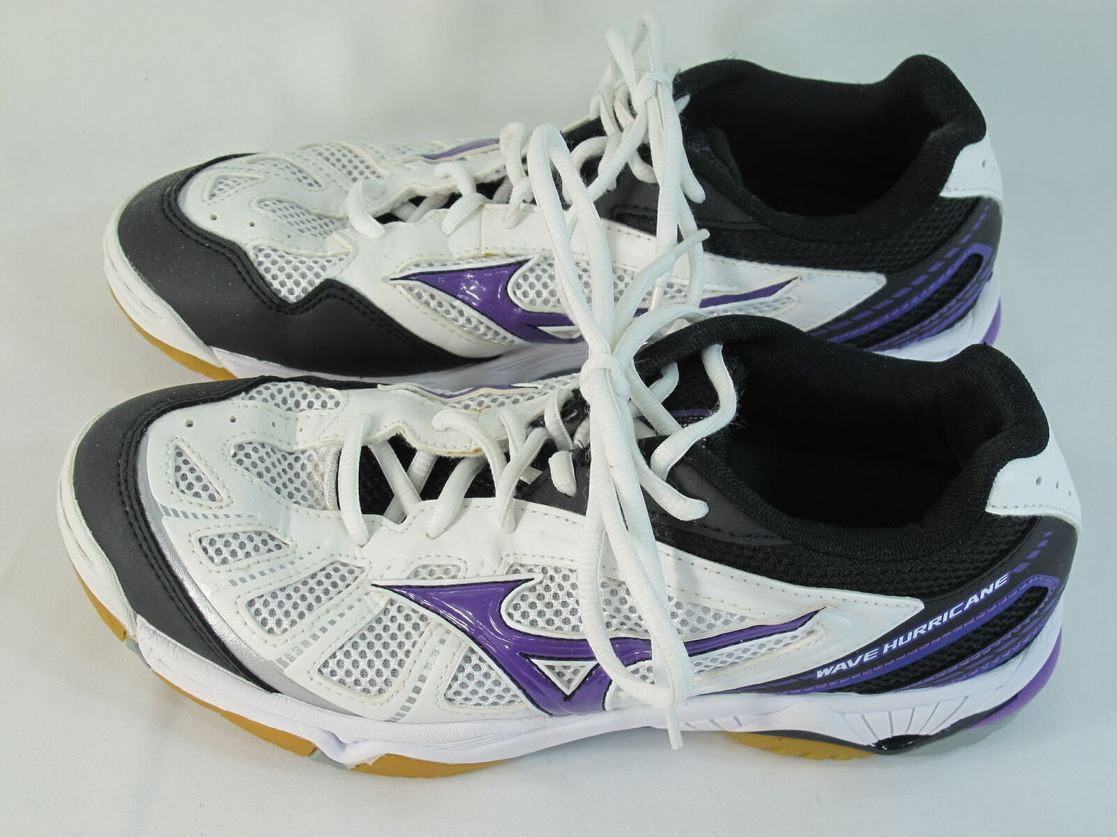 mizuno wave hurricane men's indoor court shoes