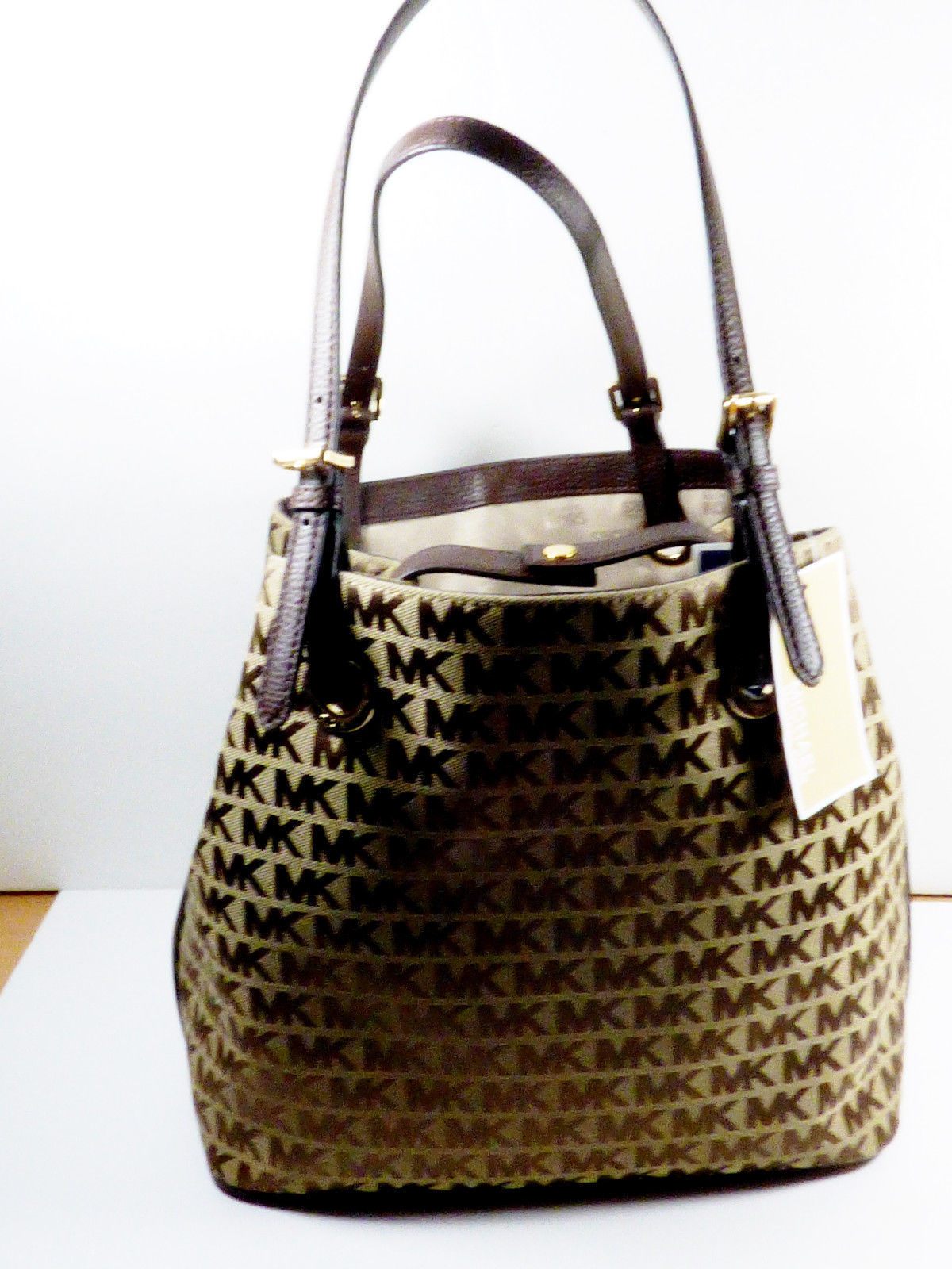 michael kors jet set grab bag