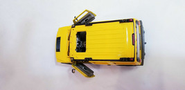 Yellow Hummer scale 1/27 Maisto Hummer H2 toy display 1:26 - $29.69