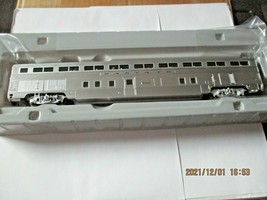 Walthers Proto Stock # 920-9642 Santa Fe 85' 68 Seat Step-Down Coach Deluxe #1  image 1
