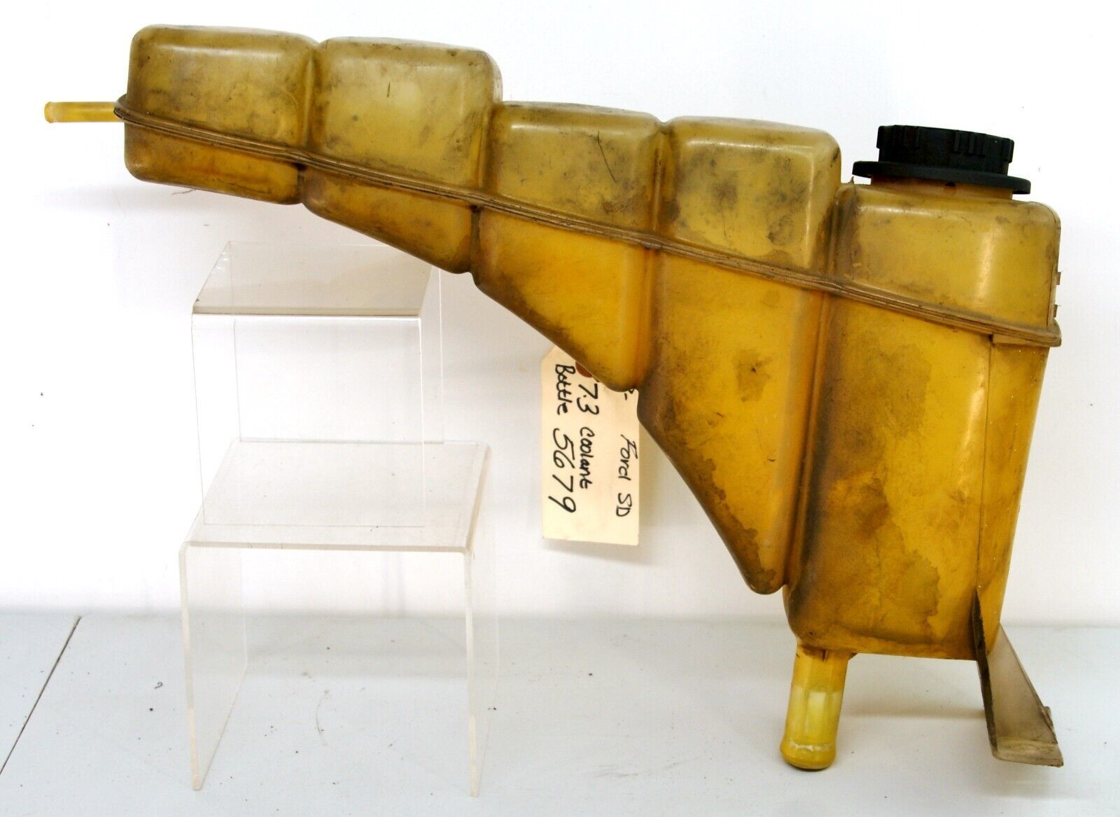 9907 Ford F250 F350 Radiator Overflow coolant Fluid Reservoir OEM 5679