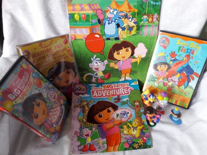 Nickelodeon's Dora The Explorer Birthday Gift Set, Figures, DVDs, Book ...