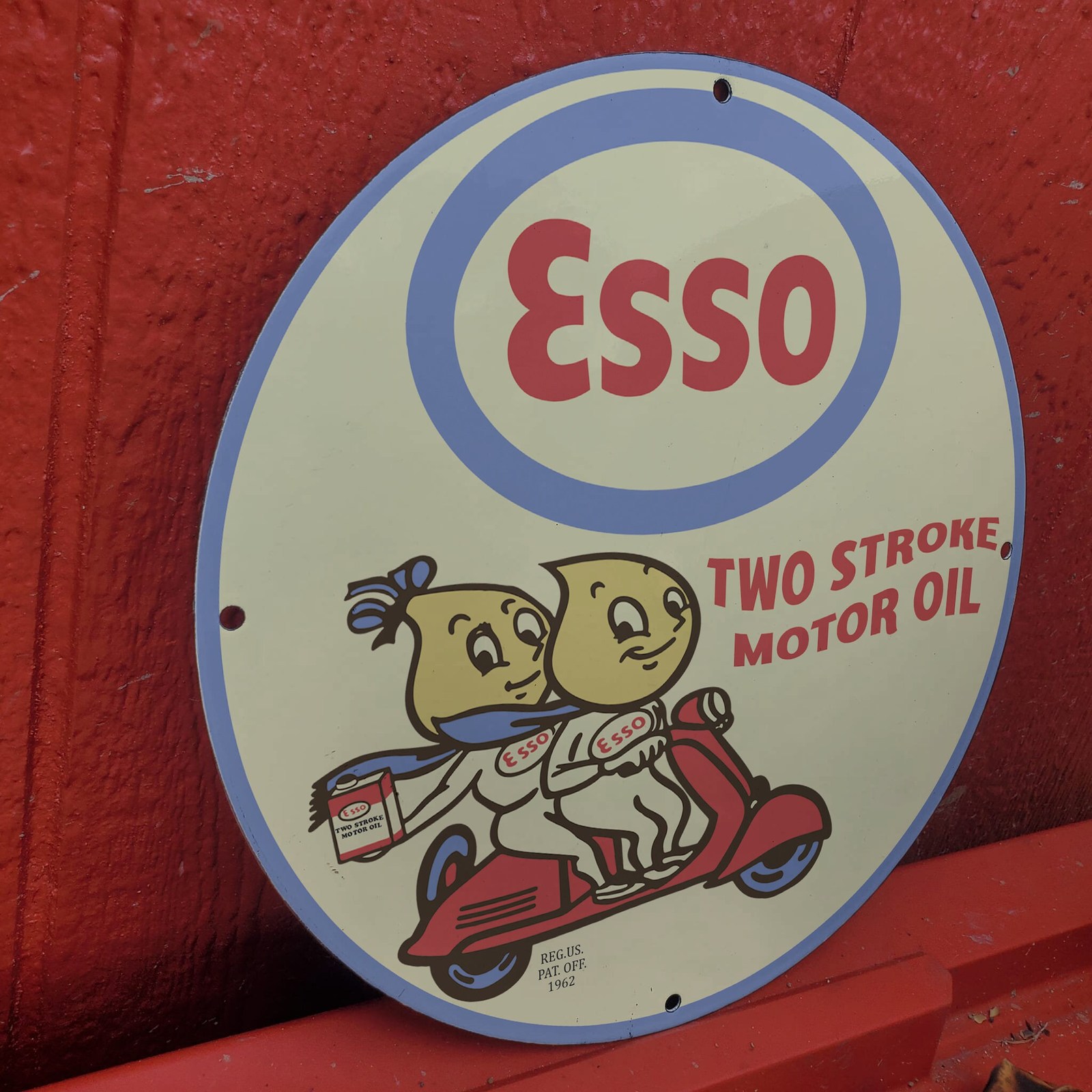 Vintage 1962 Esso Two Stroke Motor Engine Oil Porcelain Gas & Oil Pump