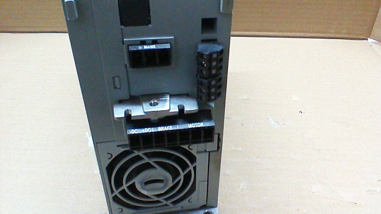 Culter-Hammer/Eaton SVX9000  Cover/Faceplate Only 20" X 7 1/2" X 3" 
