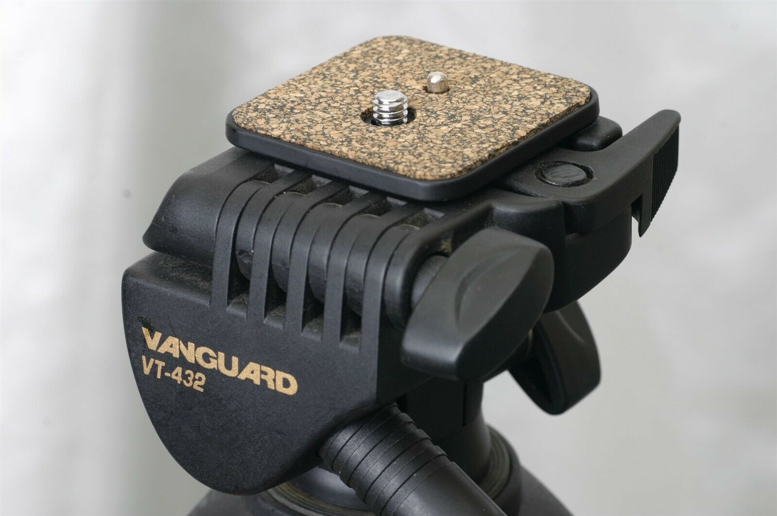 Quick Release PLATE for Vanguard VT432 Tripod QS15 replacement