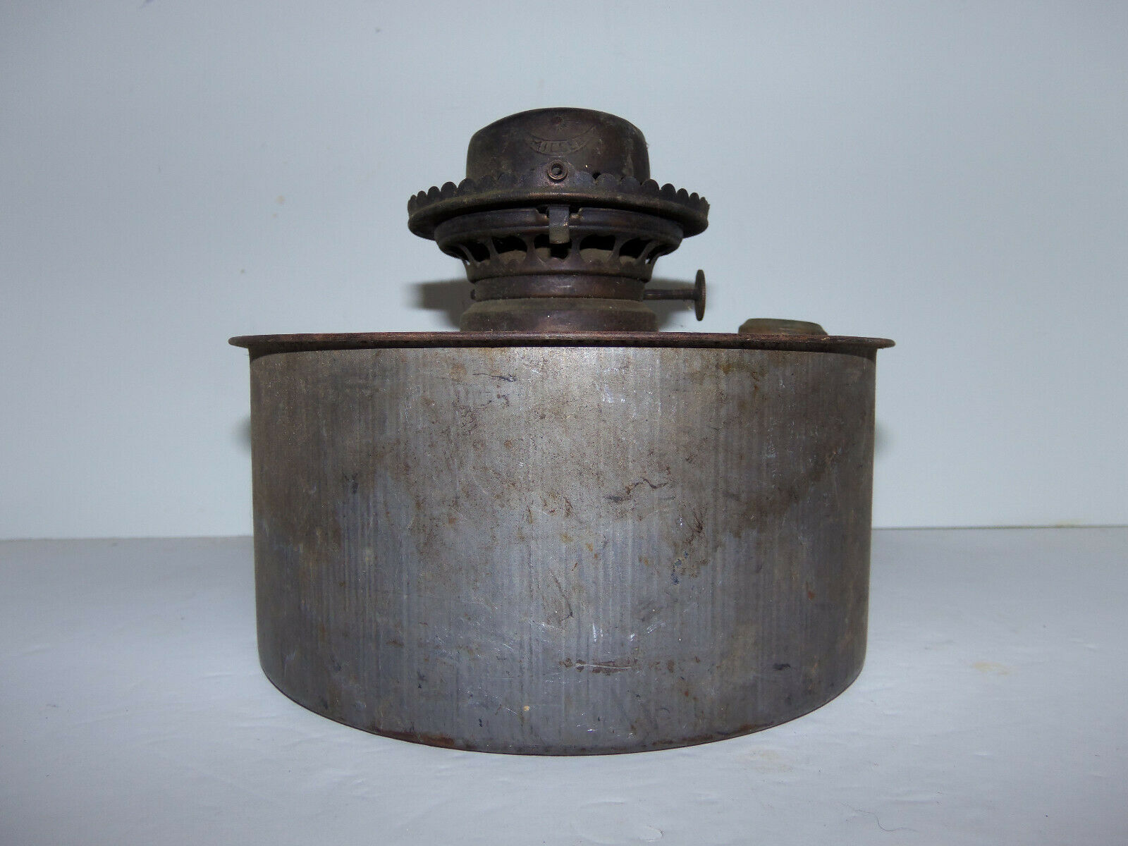 Vintage Metal Miller Co Gas Oil Kerosene Adjustable Wick Handheld LAMP