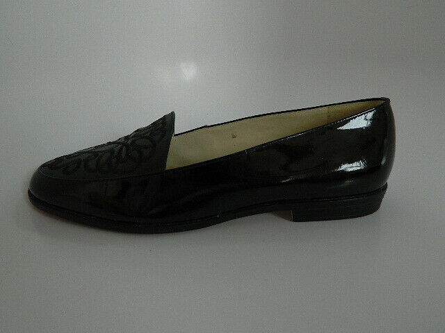 Womens Etienne Aigner Black All Leather Upper Slip On Shoes Size 7M - $29.99
