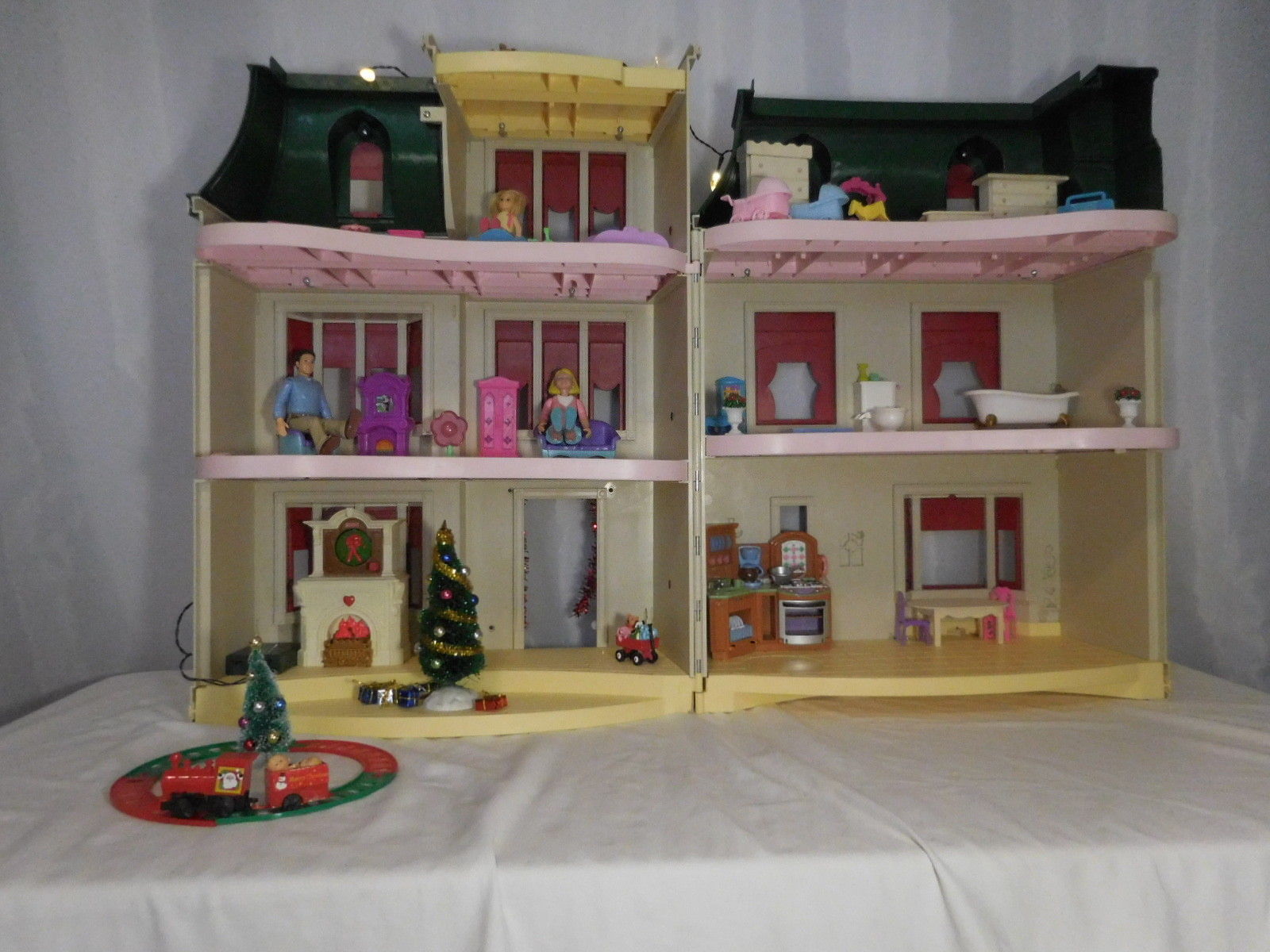 fisher price dollhouse with lights