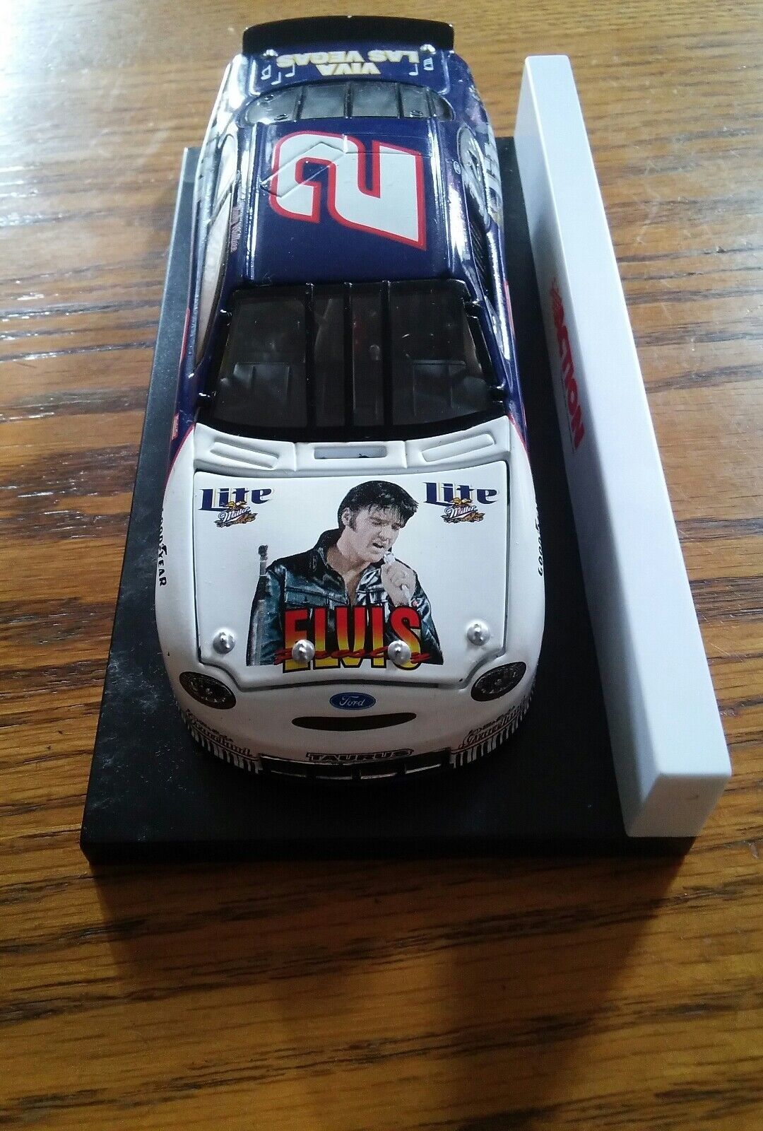 000 Rusty Wallace Viva Las Vegas Elvis 2 Die Cast Race Car Nascar