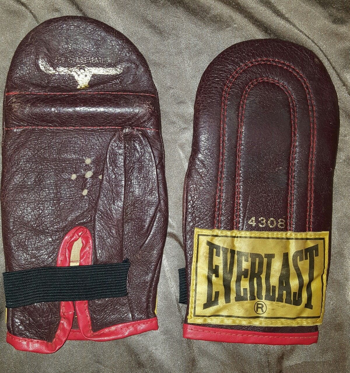 Details about   Everlast Leather Boxing Bag Weighted Gloves 4308 Speed Bag Training Good Used 