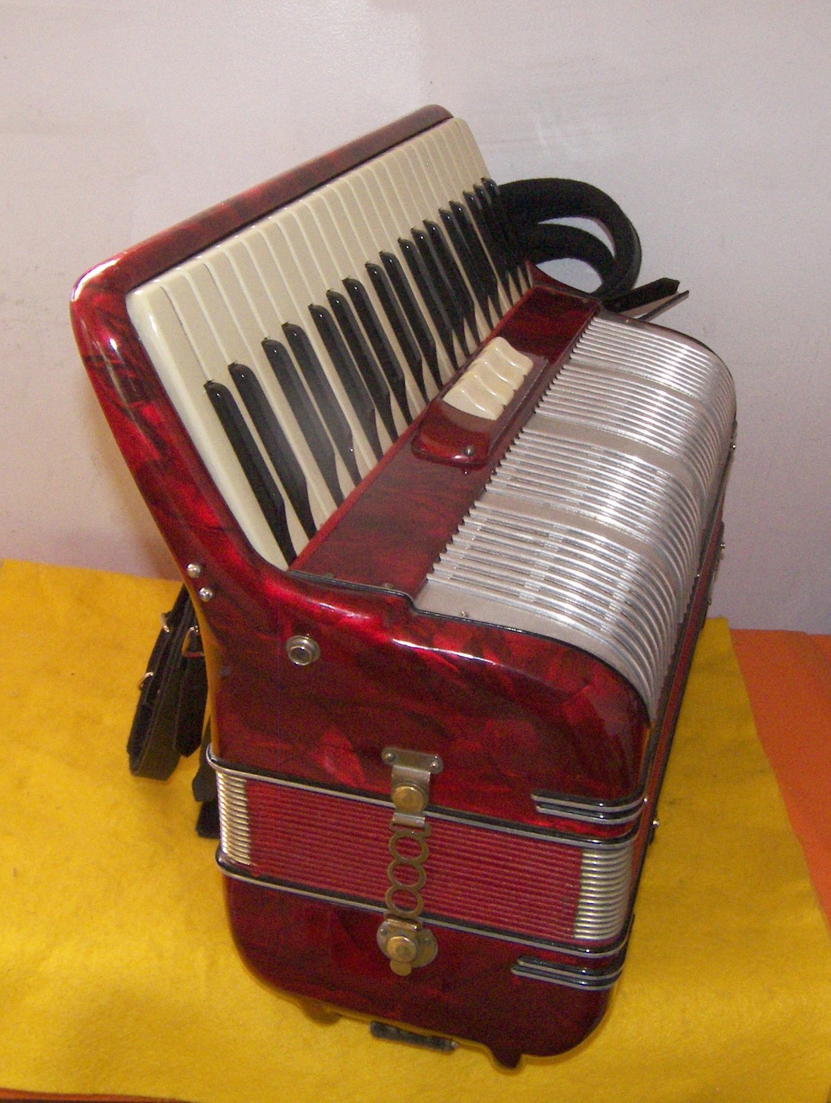 vintage settimio soprani accordion