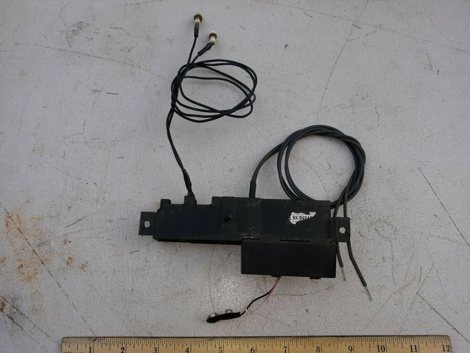 20UU48 BBQ IGNITER, FOR REMOTE SWITCH, REQUIRES 9V BATTERY, TESTS GOOD