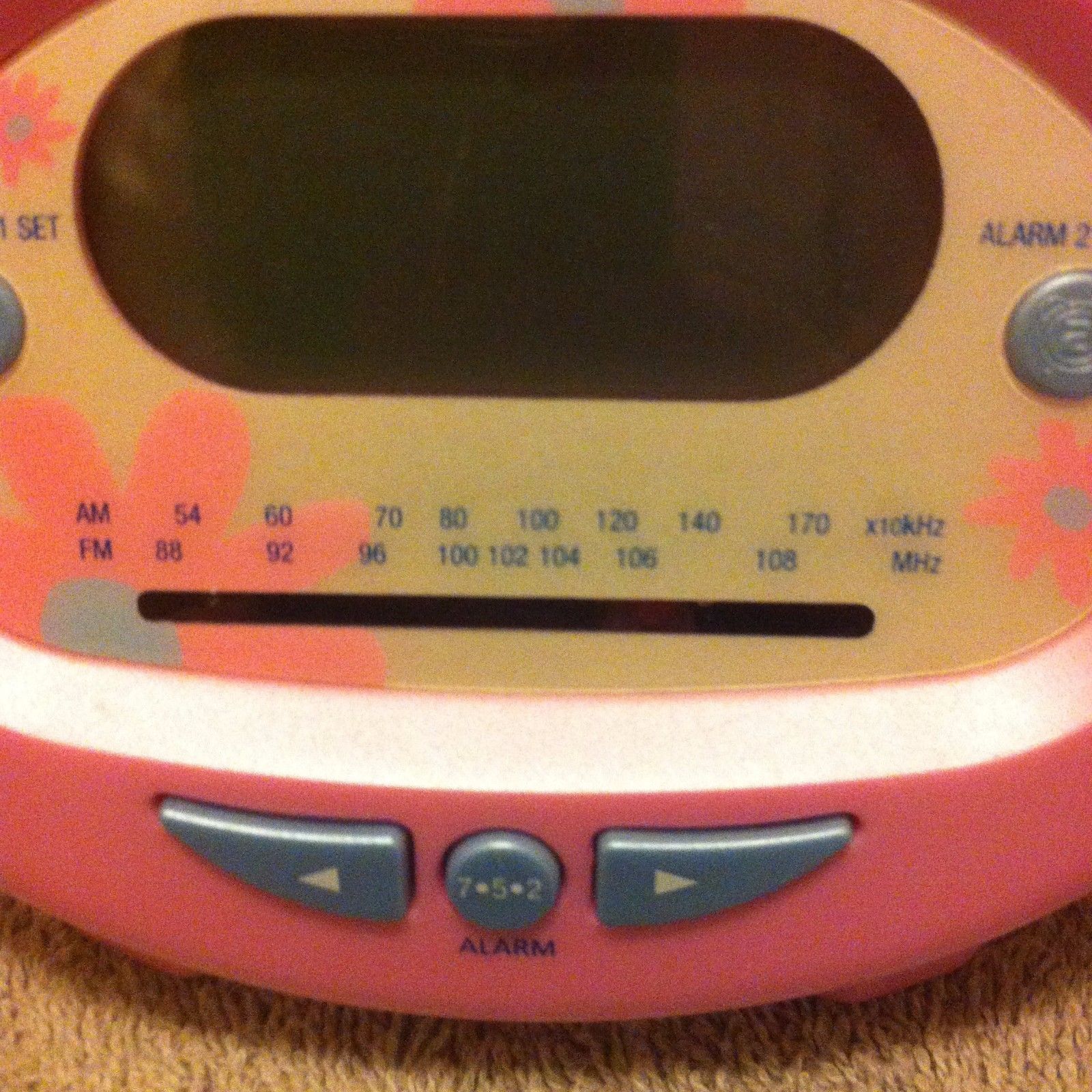 BARBIE --ALARM CLOCK--AM / FM RADIO--#BE337--BATTERY BACK UP---FREE