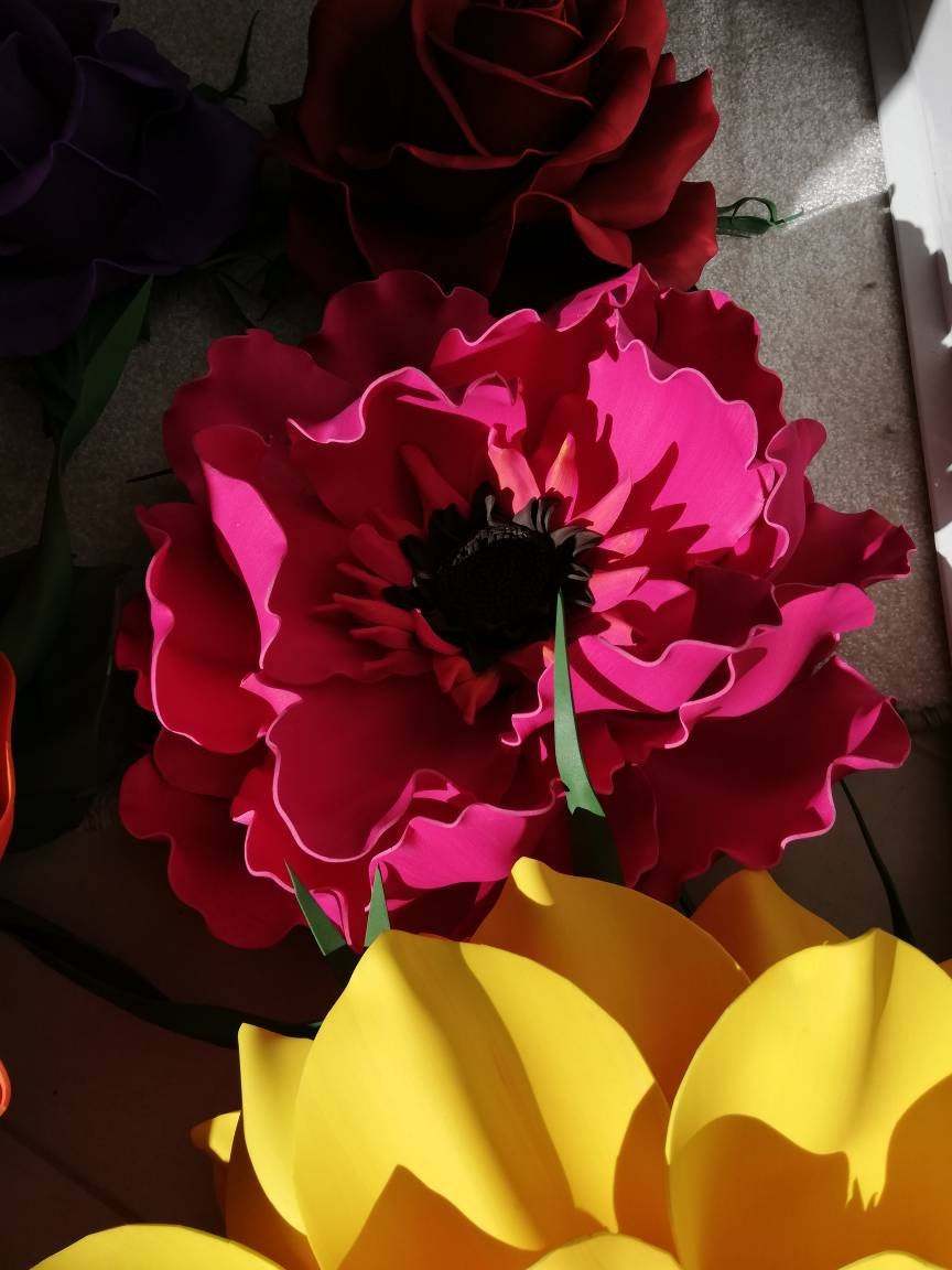 Set of 12 giant colorful flowers in Eva foam Flowers, Petals & Garlands