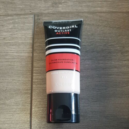 Primary image for Covergirl Outlast Active 24 Hr Foundation SPF 20- 805 Ivory, NWOB