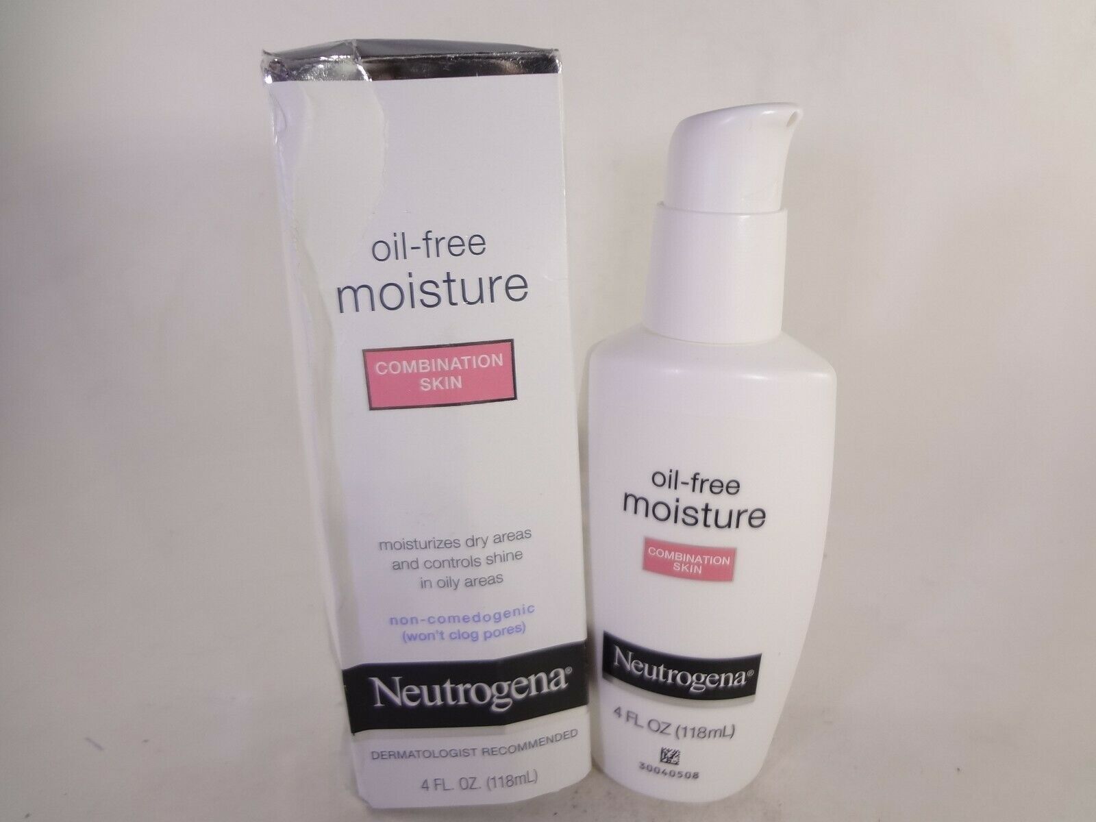 Neutrogena Oil Free Moisture Combination Skin Moisturizes Dry Areas 4oz