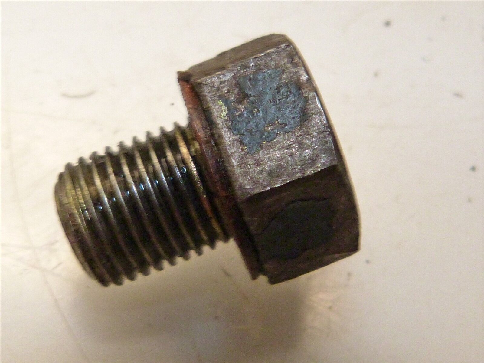 721D Front Mount Mower Kubota D722 21hp Diesel Engine Oil