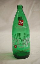 Old Vintage 1976 7-Up Beverages Soda Pop Green Glass Bottle 1 Liter 33.8... - $19.79