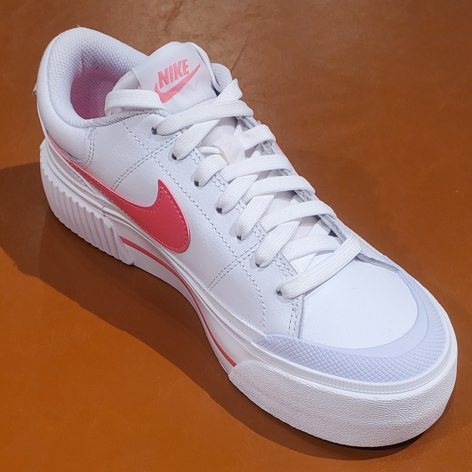 Nike Wmns Court Legacy Lift White/Summit White-Coral Chalk-Sea Coral ...