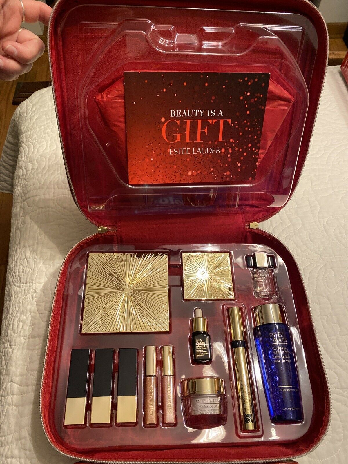 Estee Lauder Blockbuster Holiday Make Up Gift Set w/ Red Case Makeup