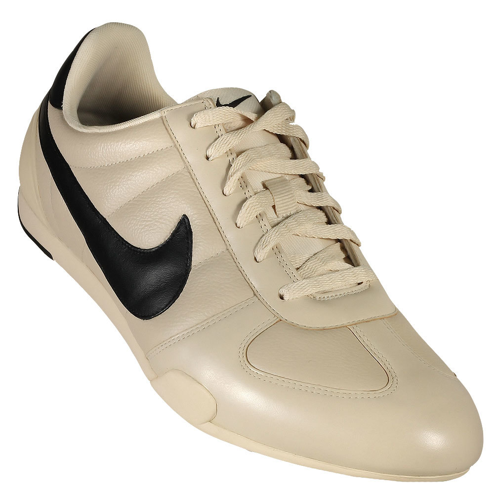 nike sprinting flats